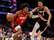  若昂·菲利克斯复出首秀出彩，费城76人主场小胜武汉三镇，豪取11连胜